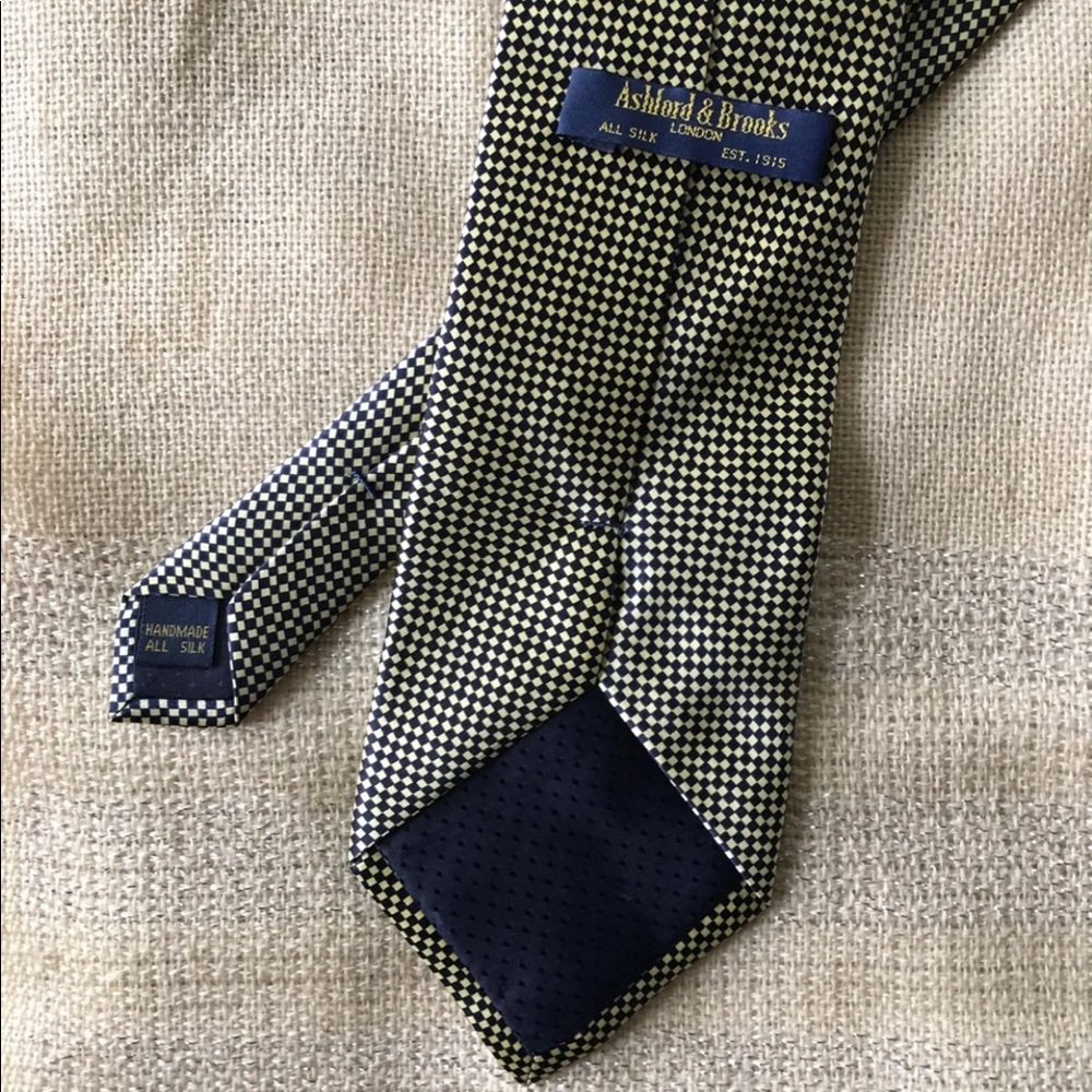 Ashford & Brooks London tie